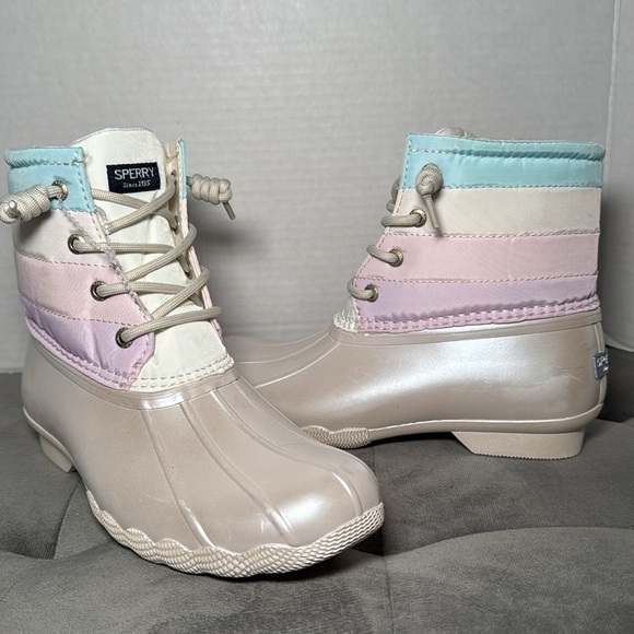 New Sperry Kid’s Saltwater Ankle Boot Duck Boot Iridescent Pastel Size 3 & 6 - Picture 8 of 14